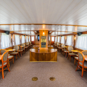 Kelén nosztalgiahajó belső tér