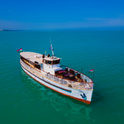 Tünde nosztalgiahajó a Balatonon
