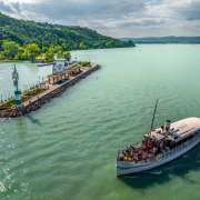 Csobánc sétahajó Tihany felé