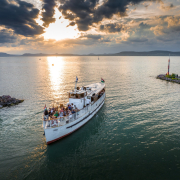 Tünde sétahajó a Balatonon