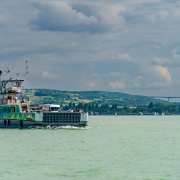 Komp a Balatonon