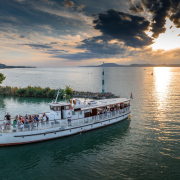 Tünde sétahajó a Balatonon