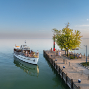 Balatonalmádi Hajóállomás Csongor hajó