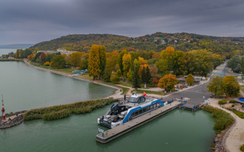 Új komp Tihanyrévben