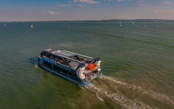 Balaton katamarán a Balatonon